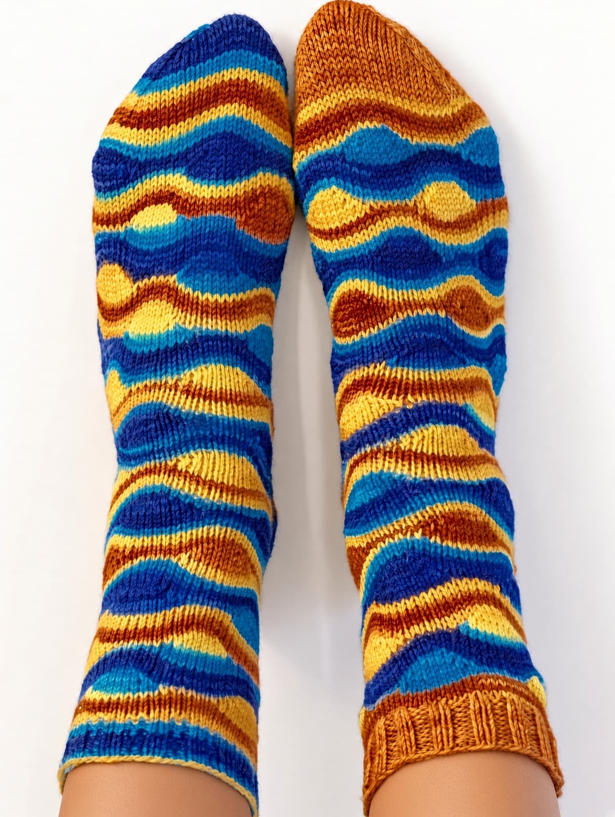 Undulance Socks